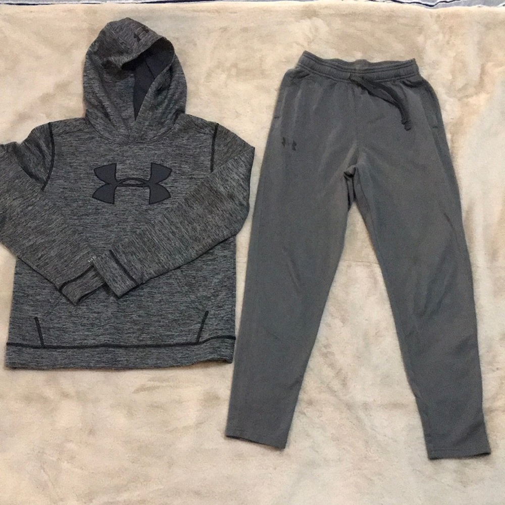 Boys Under Armour Sweat Pants and Hoodie Youth Large